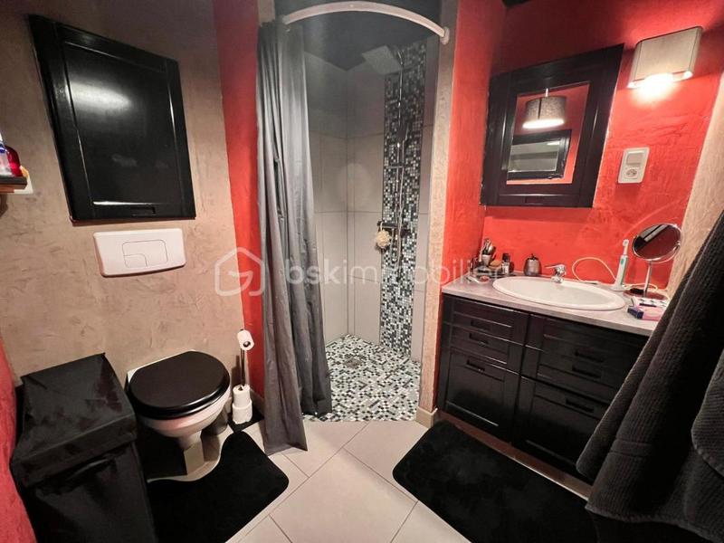 Villa - 252 m² - 9 pièces