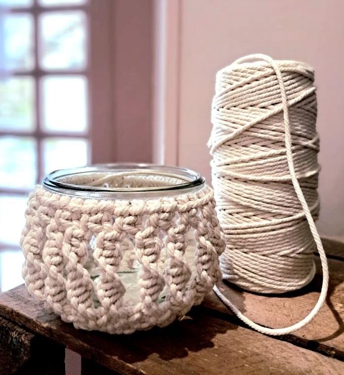 Création d'une lanterne poétique en macramé