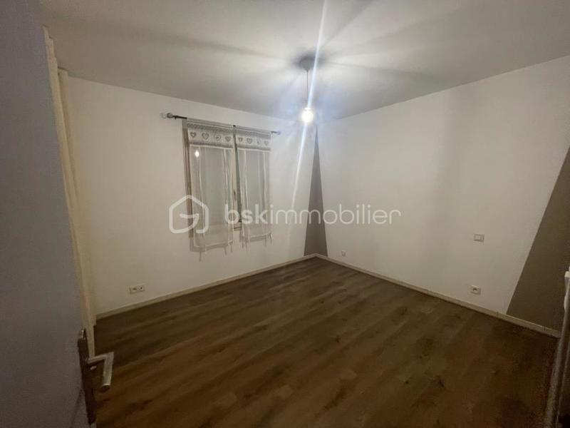 Maison - 200 m² - 7 pièces