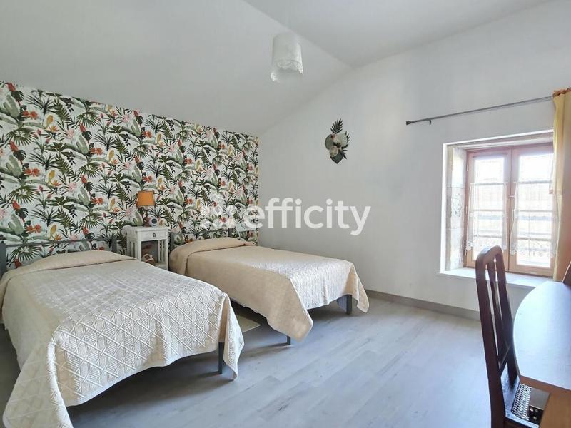 Maison - 204 m² - 6 pièces