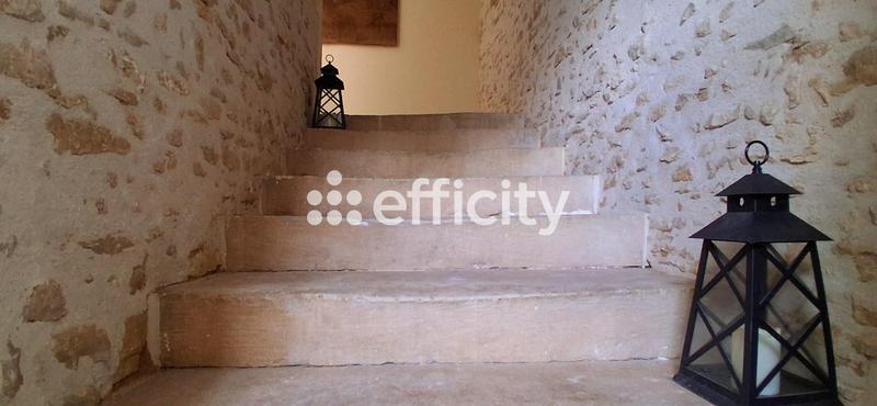 Propriété - 205 m² - 6 pièces