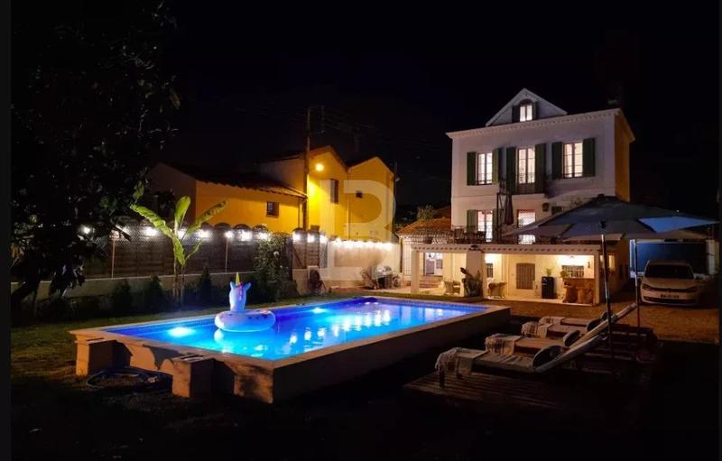 Maison de ville - 130 m² - 6 pièces