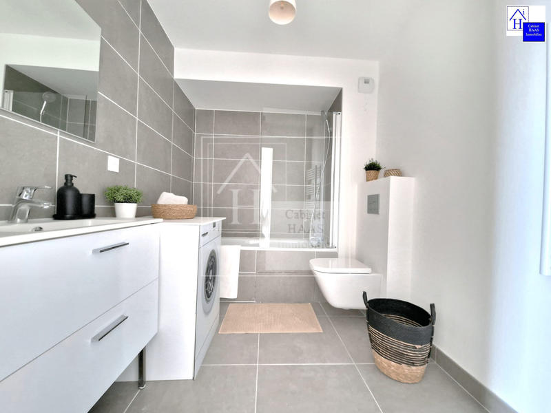 Appartement - 122 m² - 5 pièces