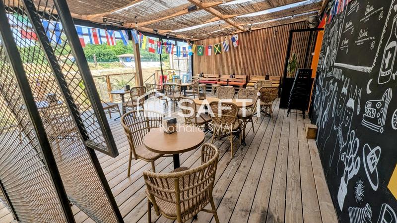 Local commercial - 143 m² - 2 pièces