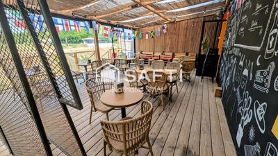 Local commercial - 143 m² - 2 pièces