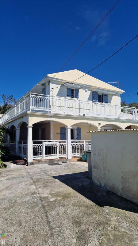 Maison - 186 m² - 6 pièces