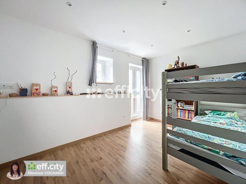 Appartement - 105 m² - 4 pièces