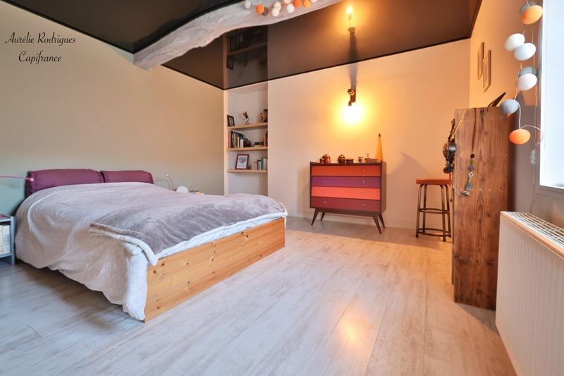 Maison - 216 m² - 6 pièces