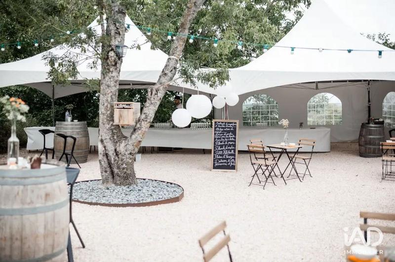 Maison - 545 m² - 12 pièces