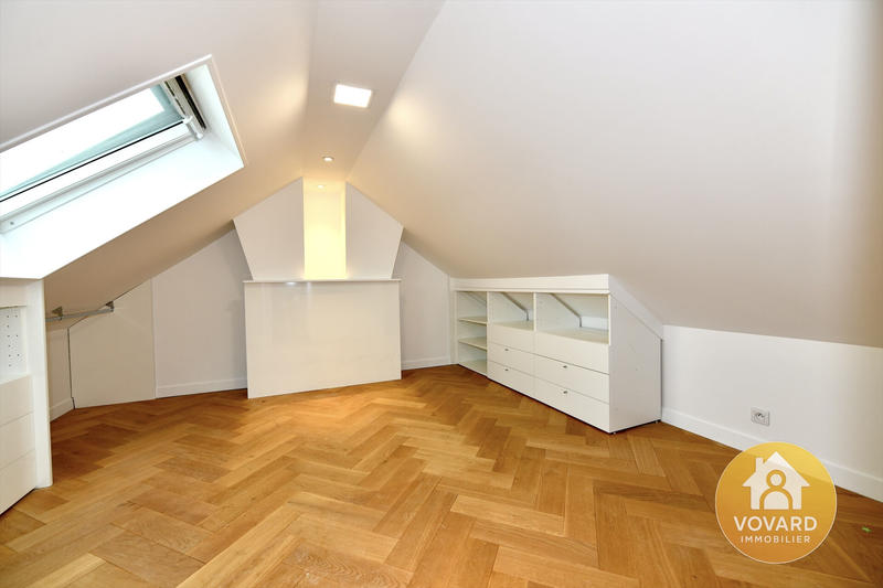 Maison - 172 m² - 8 pièces