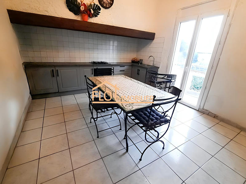 Appartement - 96 m² - 4 pièces