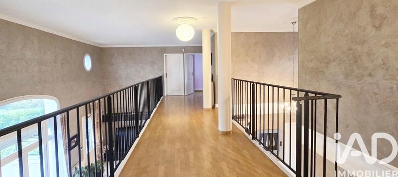 Maison - 189 m² - 7 pièces