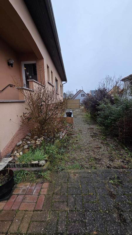 Maison - 219 m² - 7 pièces