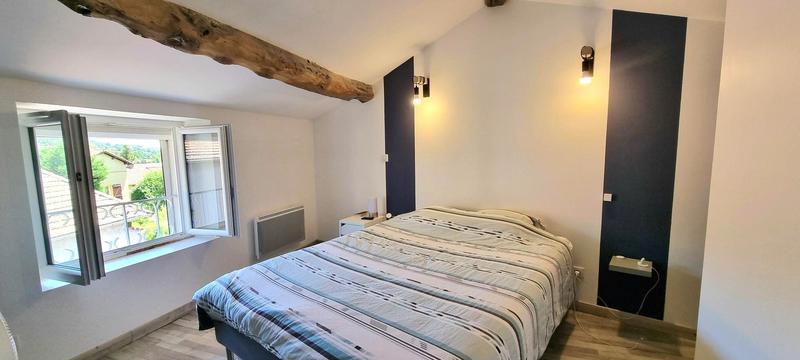 Appartement - 94 m² - 4 pièces