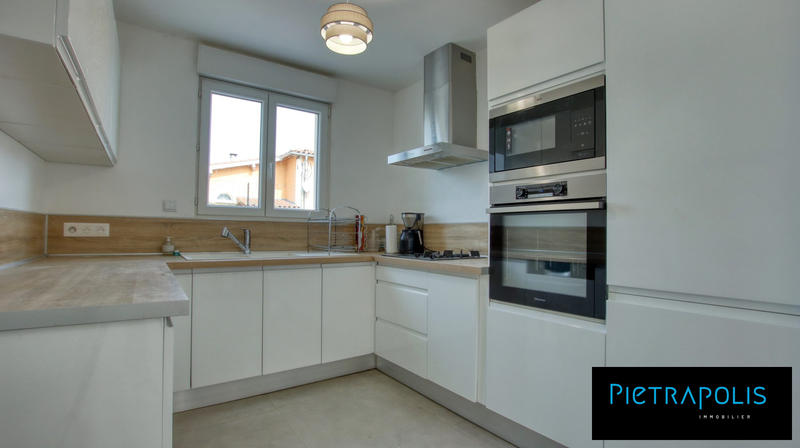 Maison - 115 m² - 4 pièces