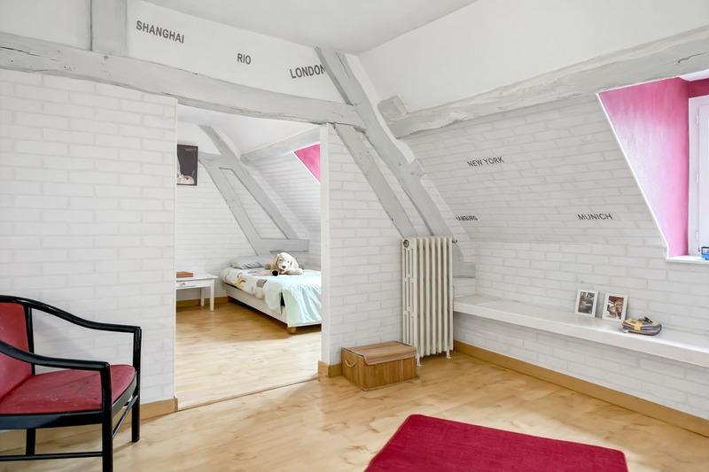 Maison - 245 m² - 7 pièces