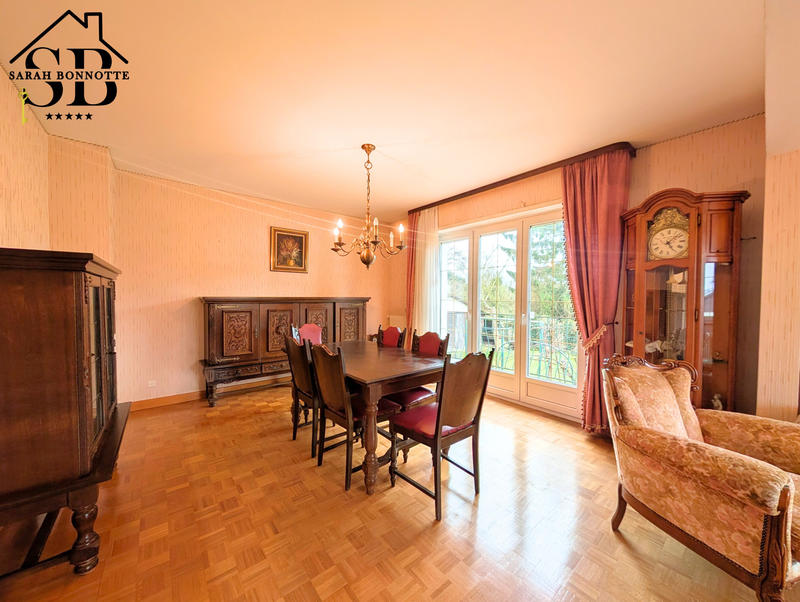 Maison - 190 m² - 8 pièces