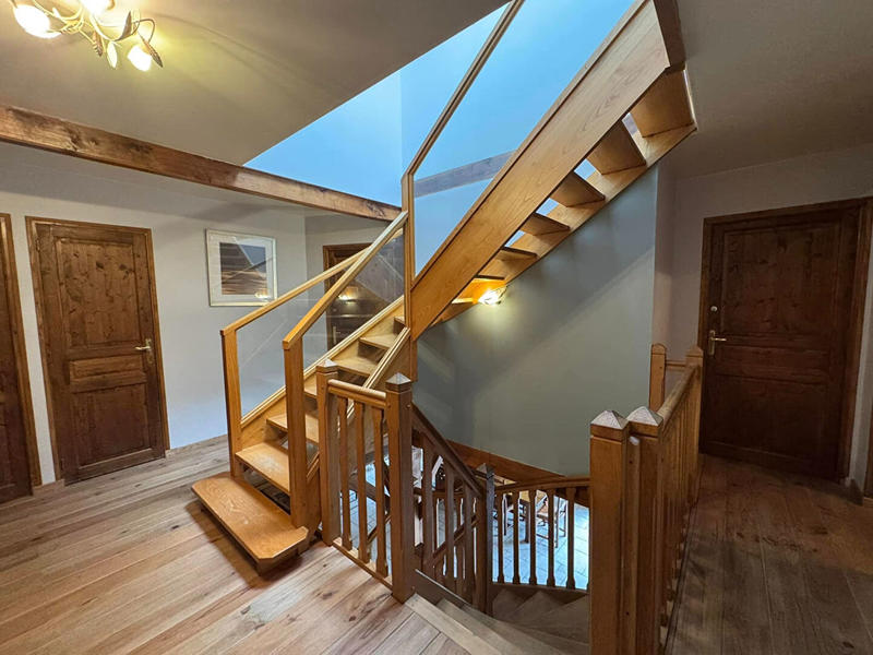 Maison - 306 m² - 8 pièces