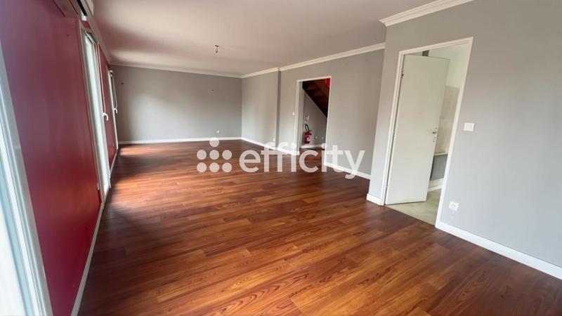 Maison - 102 m² - 5 pièces