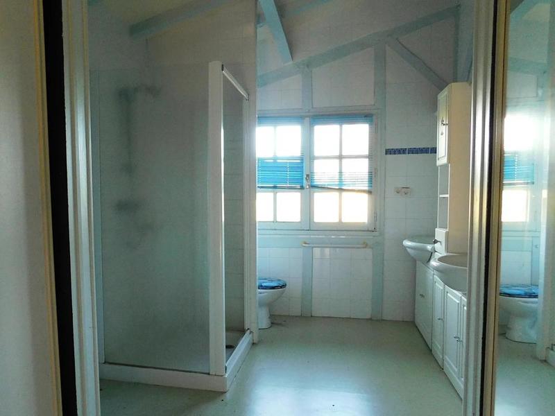 Maison - 213 m² - 7 pièces