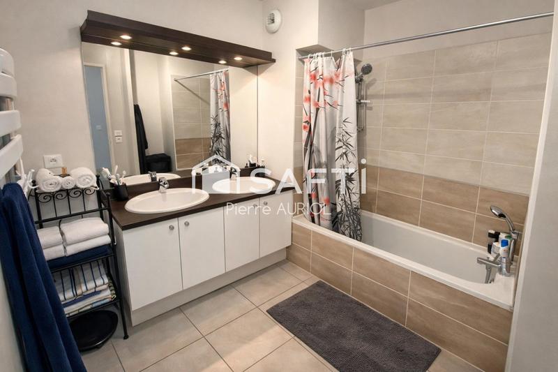 Appartement - 94 m² - 4 pièces