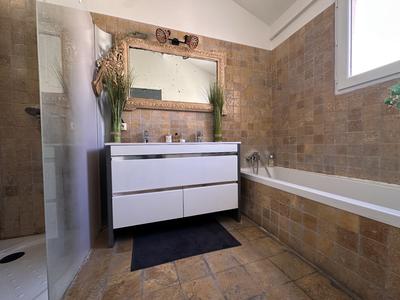 Maison - 76 m² - 3 pièces