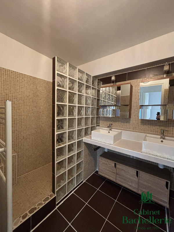 Appartement - 55 m² - 3 pièces