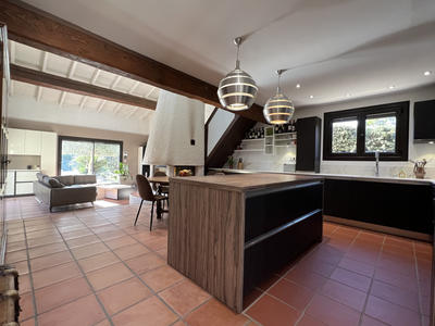 Villa - 140 m² - 5 pièces