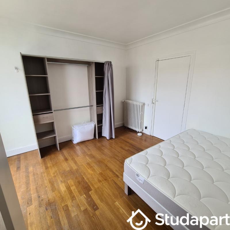 Chambre - 13 m² - 1 pièce