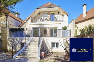 Maison traditionnelle - 160 m² - 7 pièces