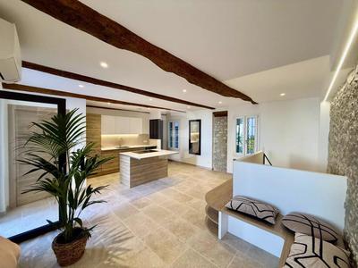 Duplex - 107 m² - 5 pièces