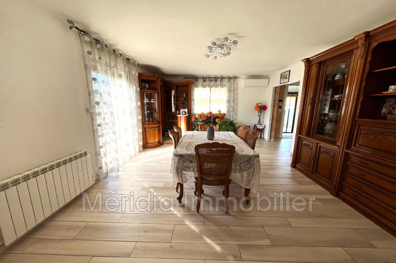 Villa - 168 m² - 6 pièces