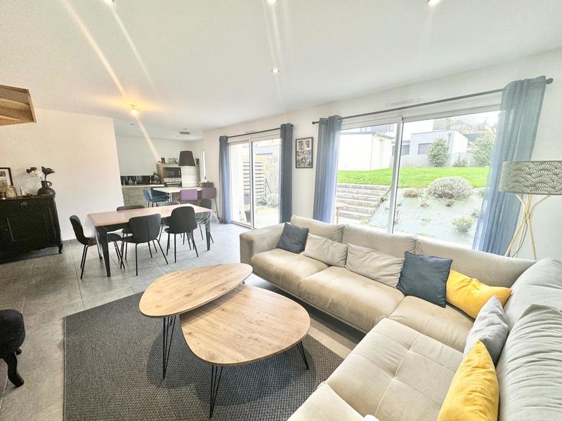 Maison - 102 m² - 5 pièces