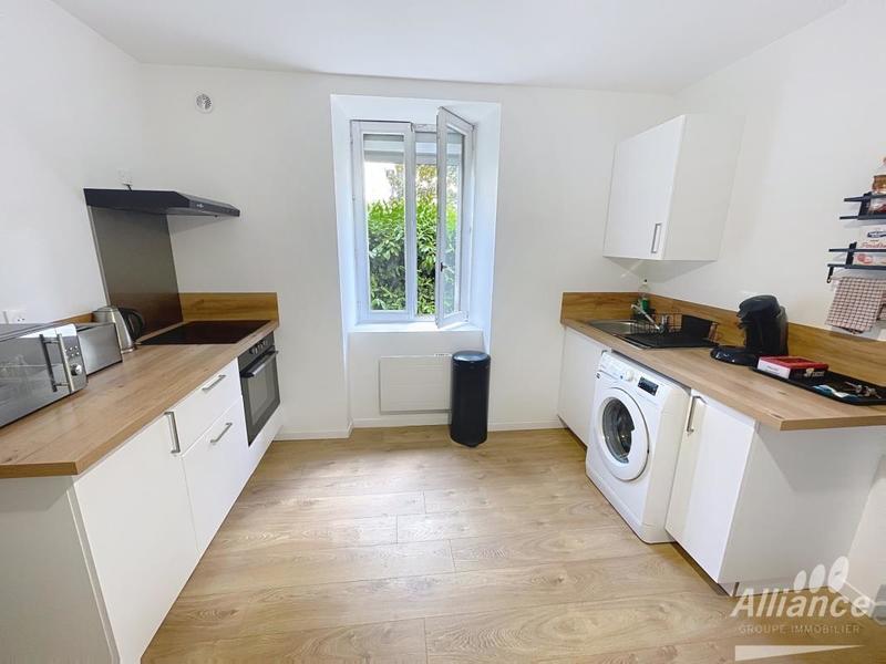 Immeuble - 305 m² - 15 pièces