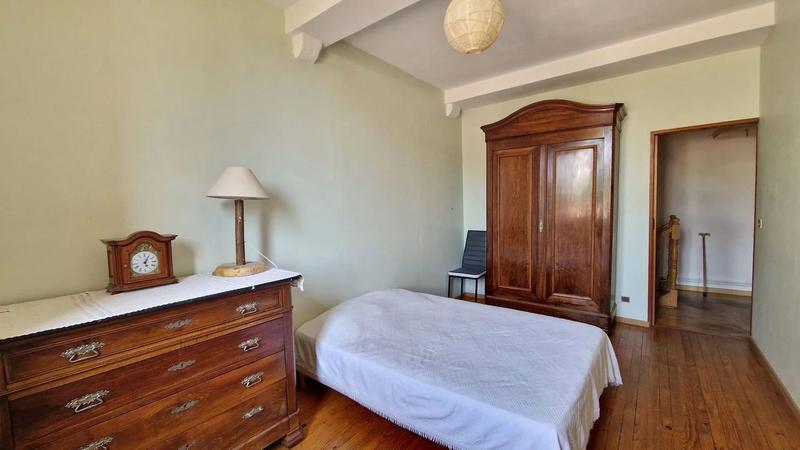 Maison - 192 m² - 7 pièces