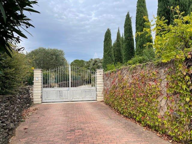 Villa - 145 m² - 6 pièces