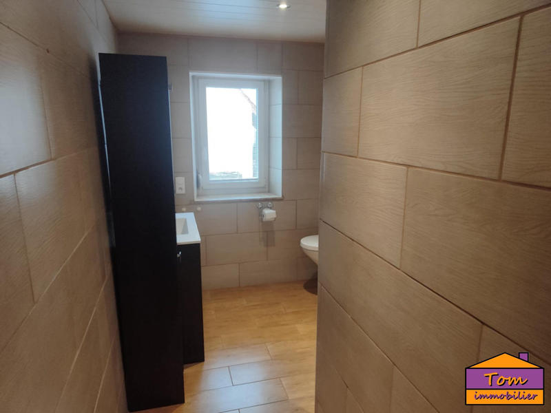 Maison - 240 m² - 10 pièces