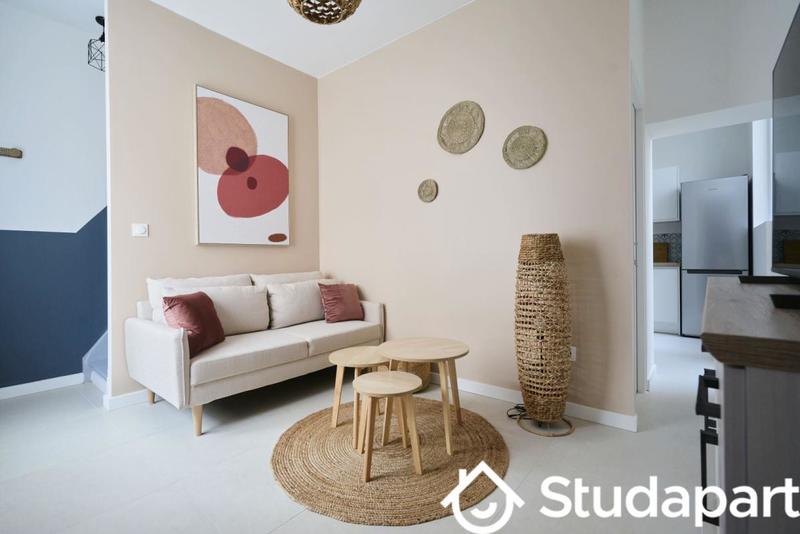 Chambre - 10 m² - 1 pièce