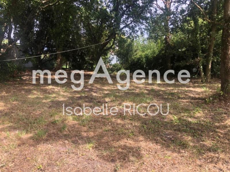 Terrain constructible - 847 m²