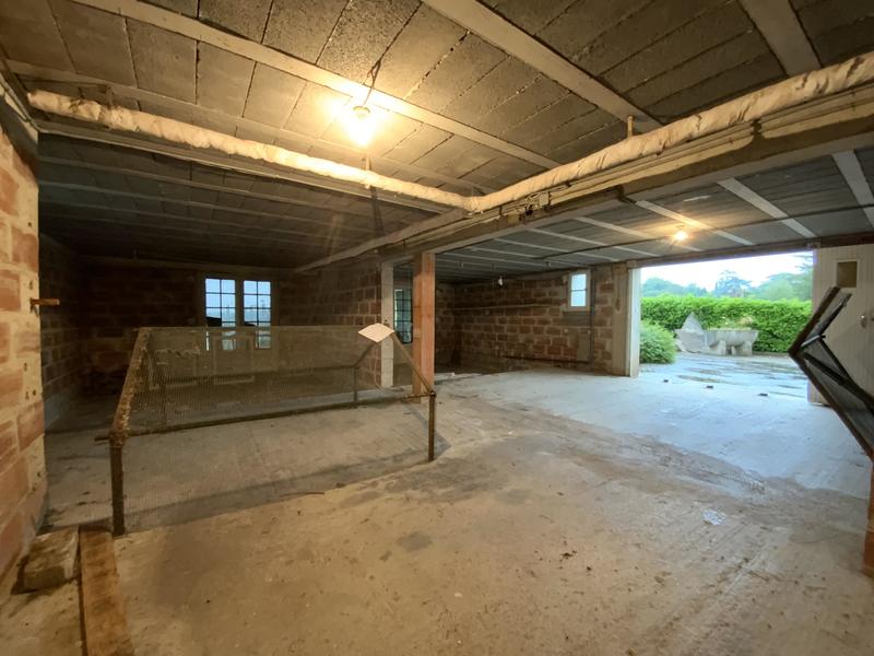 Maison - 310 m² - 7 pièces