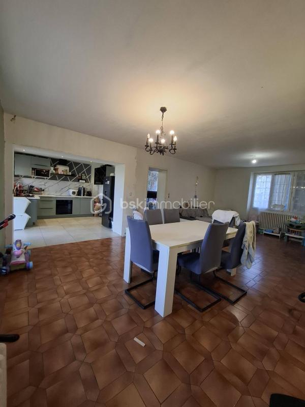 Maison en pierre - 102 m² - 4 pièces