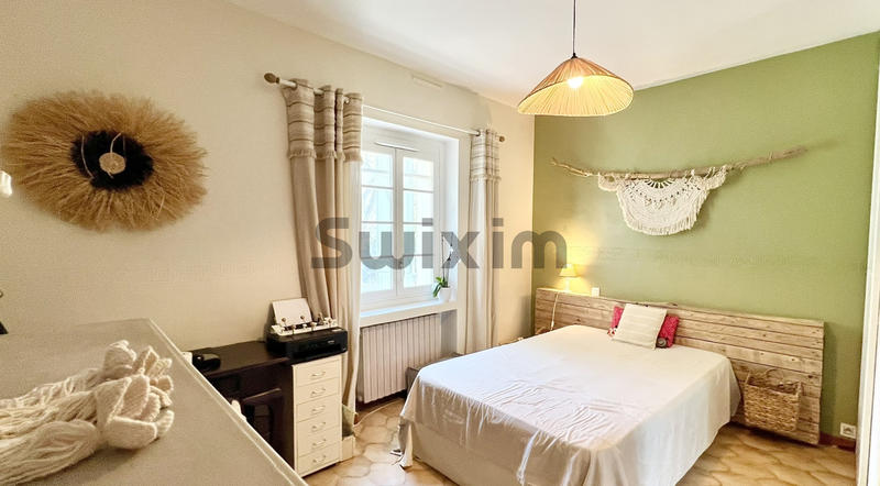 Mas - 400 m² - 13 pièces