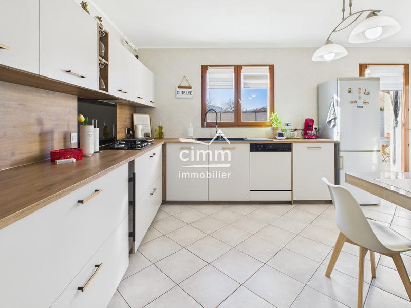 Maison - 127 m² - 5 pièces