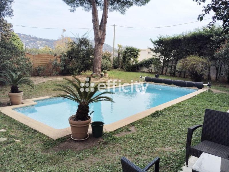 Appartement - 98 m² - 3 pièces