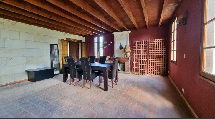 Maison ancienne - 574 m² - 15 pièces