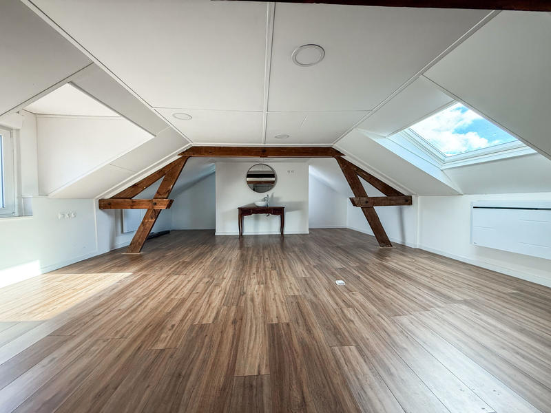 Maison - 166 m² - 6 pièces