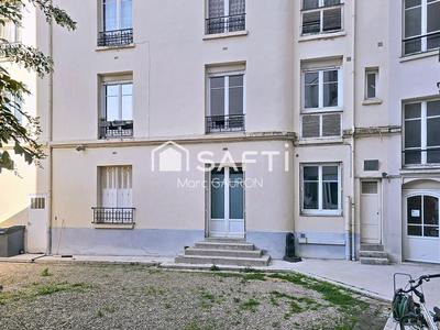 Appartement - 95 m² - 4 pièces