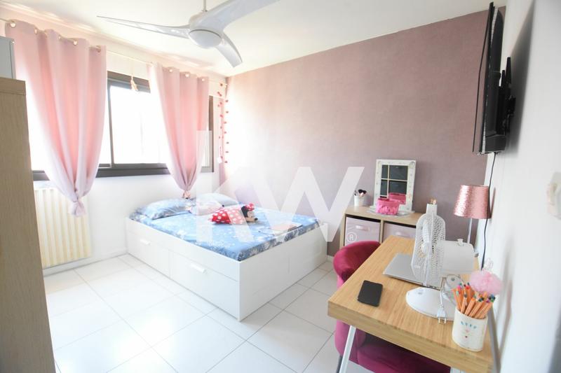 Appartement - 64 m² - 4 pièces