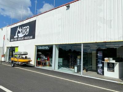 Local commercial - 586 m²