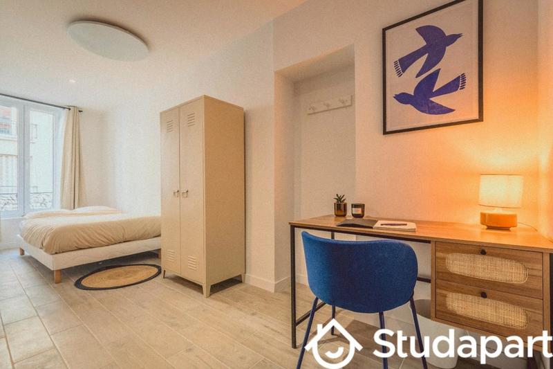 Chambre - 9 m² - 1 pièce